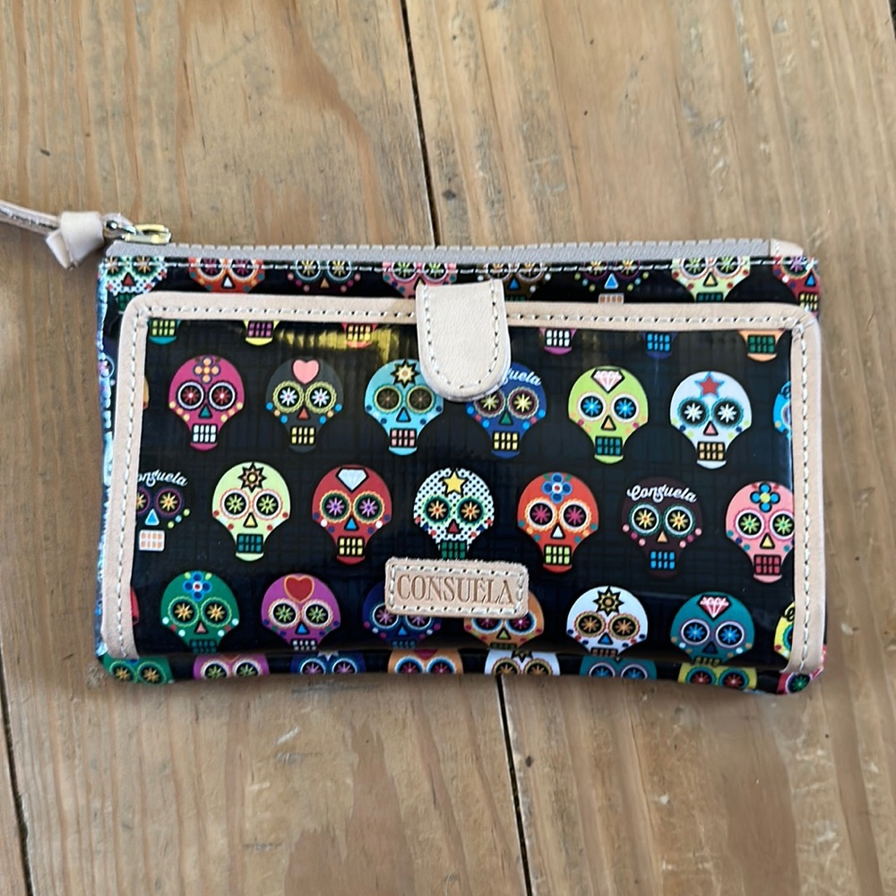 NWOT Consuela Wallet